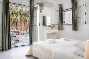 Gallery image of Vivian Apartments in Vlachata