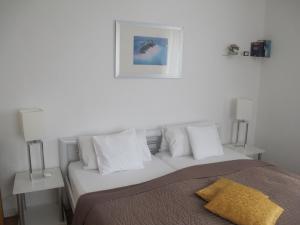 Postel nebo postele na pokoji v ubytování Gasthaus Zum Rothenberg