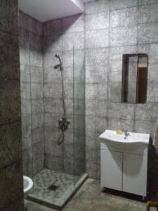 Bilik mandi di Bed&Breakfast INTERMEZZO CAFFE