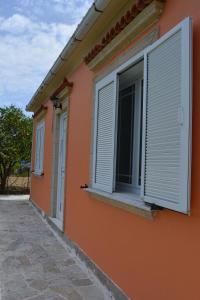 The building in which the holiday home is located