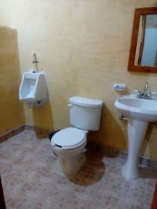 Ein Badezimmer in der Unterkunft Cabañas Islas de Tziscao