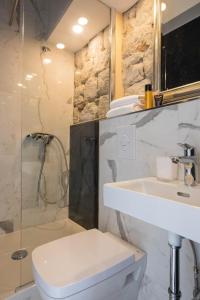 Koupelna v ubytování Soleil Luxury Rooms Old town
