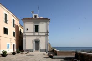 A general sea view or a sea view taken from a panziókat