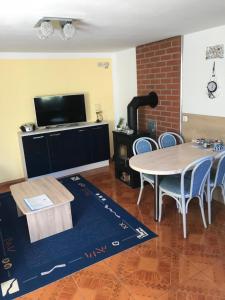 TV/trung tâm giải trí tại Kompass