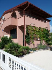 Gallery image of Tomek Apartment in Vir +31 photos