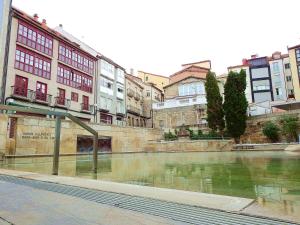 Fotografie z fotogalerie ubytování Apartamento Ourense Existe Casco Histórico Parking opcional v destinaci Ourense