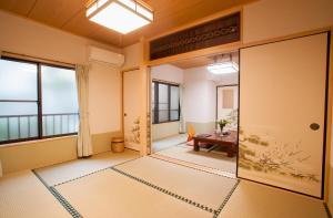 Gallery image of Ryokan Niko in Koganei