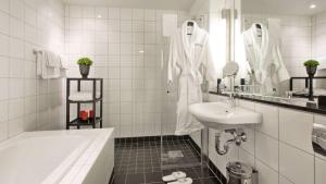 Koupelna v ubytování Best Western Plus Time Hotel