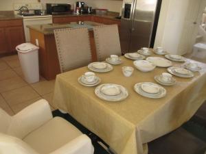 Η κουζίνα ή μικρή κουζίνα στο Art Gallery Vacation House