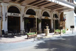 Bygningen som hotellet ligger i