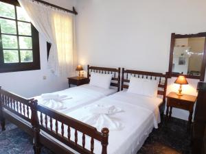 Gallery image of Guesthouse To kalivi in Chorefto