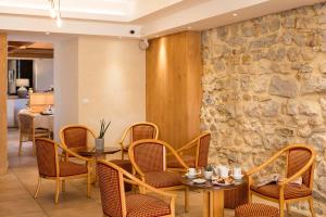 Predel za sedenje v nastanitvi Hotel le Chalet