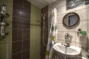 A bathroom at Chalupa Slota