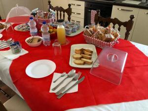 Comida no cama e café (B&B) ou em algum lugar perto