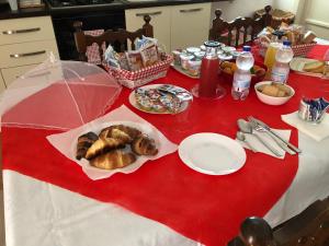 Comida no cama e café (B&B) ou em algum lugar perto