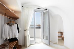 Foto de la galería de Volcano View by Caldera Collection en Fira