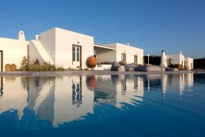 Piscina di Erosantorini Estate o nelle vicinanze