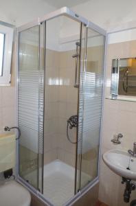 Phòng tắm tại Apartments Maslina