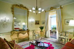 Posezení v ubytování Grand Hotel Excelsior Vittoria