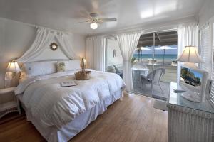 Gallery image of Bungalow Beach Resort in Bradenton Beach