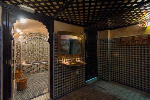 Koupelna v ubytování Riad Fes Bab Rcif Sid Aowad & spa