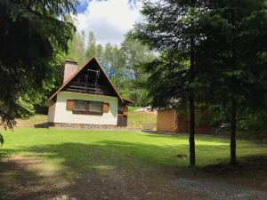 Vonkajšia záhrada v ubytovaní Chata na Cihelně