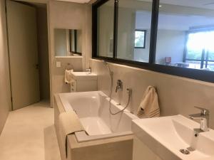 A bathroom at Klein Windhoek Garden flat