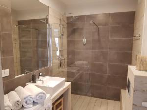 Ένα μπάνιο στο Apartament Country Centrum +11 φωτογραφίες