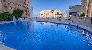 Πισίνα στο ή κοντά στο Apartamentos Panorámicos Trinisol II