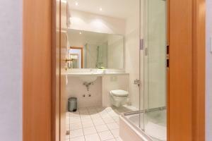 Koupelna v ubytování Hotel Erbprinzenpalais + 37 fotografií