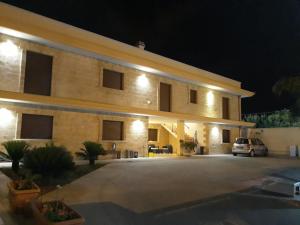 Budova, v ktorej sa apartmánový hotel nachádza