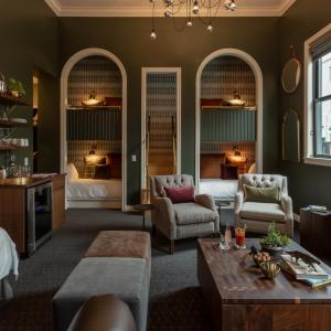 Posezení v ubytování Atticus Hotel