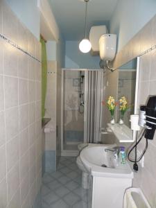 A bathroom at Casa Ferrara