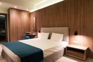 Postel nebo postele na pokoji v ubytování Mistral Hotel