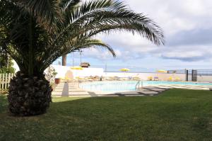 Swimmingpoolen hos eller tæt på Hotel Torre Praia