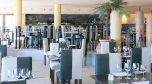 Restaurace v ubytování Hotel Torre Praia + 32 fotografií