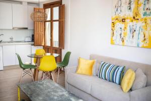 Kuchyňa alebo kuchynka v ubytovaní Feelathome Mártires Apartments
