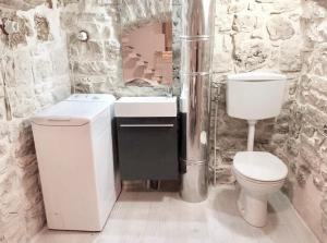 Koupelna v ubytování Arco San Michele