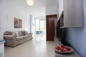 A seating area at Apartamento Playa Las Canteras