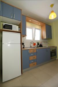 A kitchen or kitchenette at Apartamento Playa Las Canteras