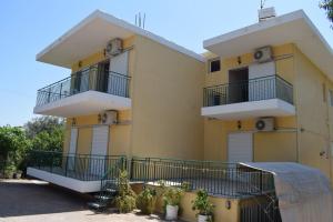 Gallery image of Apartments Rania in Tolo
