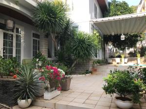 Κήπος έξω από το Nancy Rio Beach Villa
