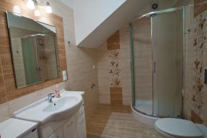 Kúpeľňa v ubytovaní Apartamenty Pod Lipami