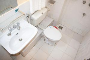 Un baño de Hotel Lapha