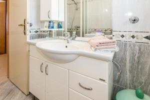 Koupelna v ubytování Apartment Promona Drniš