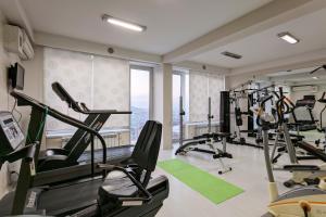 Posilňovňa alebo fitness centrum v ubytovaní Hotel Tami Residence