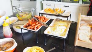 Makanan di atau berdekatan asrama