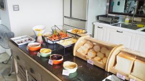 Makanan di atau berdekatan asrama