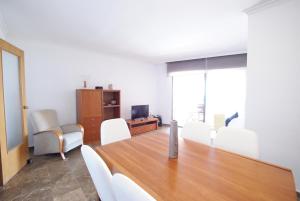 Część wypoczynkowa w obiekcie MyFlats Mediterranean View