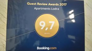 Certifikát, hodnocení, plakát nebo jiný dokument vystavený v ubytování Apartments Lodra